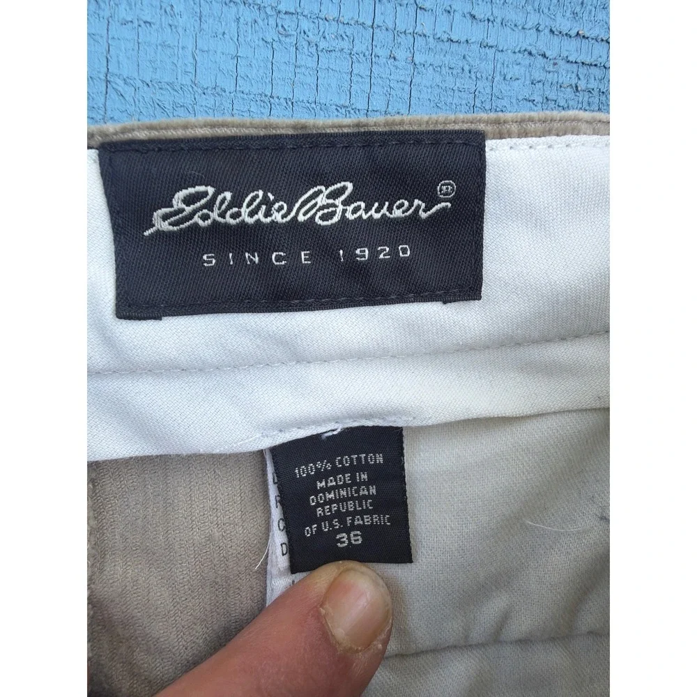 Eddie Bauer Mens Khaki Tan Pleated Corduroy Pants Straight Leg 100% Cotton 36